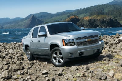 Silver Chevrolet Avalanche, 2011